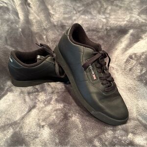 Ladies Reebok Classic Black Size 9.5